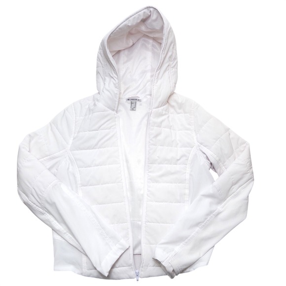 Forever 21 Jackets & Blazers - Forever 21 White Quilted Jacket Women's XS Lightweight Zip Up